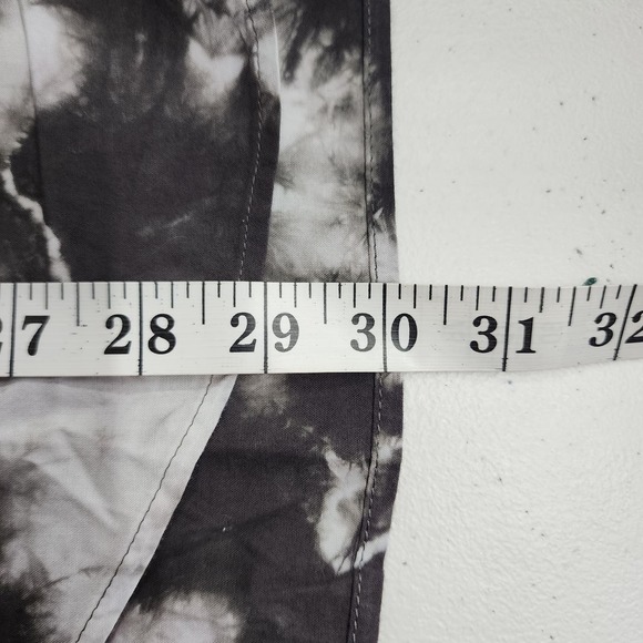 Outerknown BBQ Shirt in Galaxy Men's Button Up Short Sleeve Size Medium - Picture 7 of 7